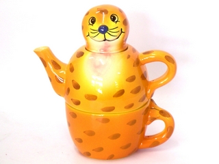 Ceramic Sea Lion Tea for one Set