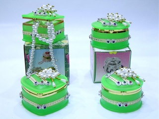 Glass Trinket Box With Bead(set of 4)