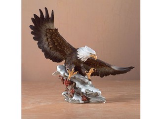 Polyresin American Eagle Sculpture