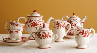 Porcelain 14-pc Red Leaf Tea Set